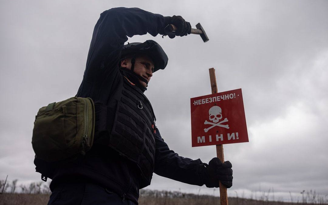 Военный эксперт удивляется тому, что 17% украинцев «верит москалям»