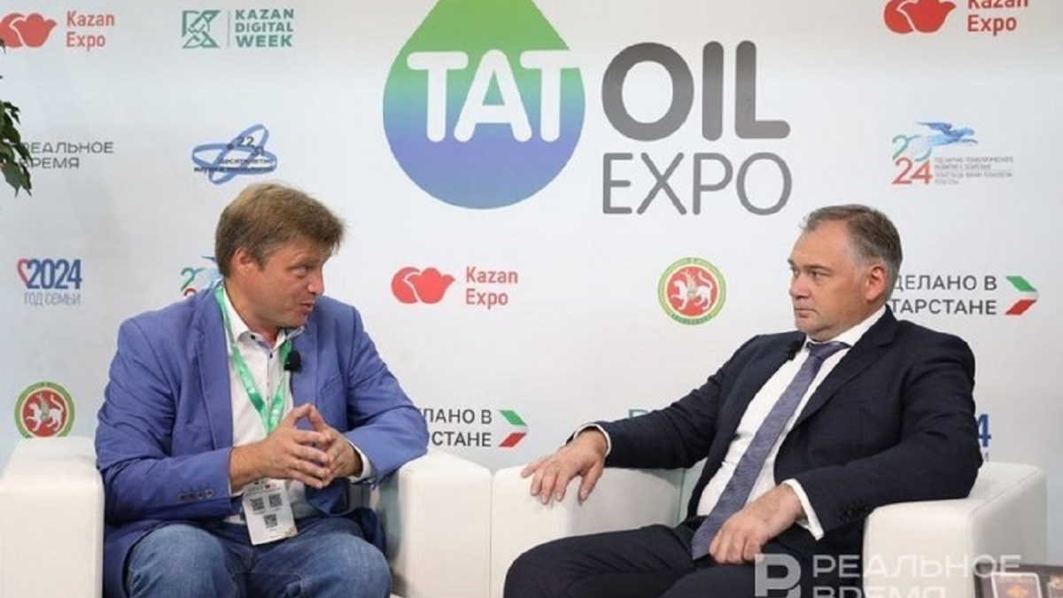 «Извлечение светлых нефтепродуктов — 93%»: на TatOilExpo Рустаму Минниханову презентовали успехи «ТАИФ-НК»