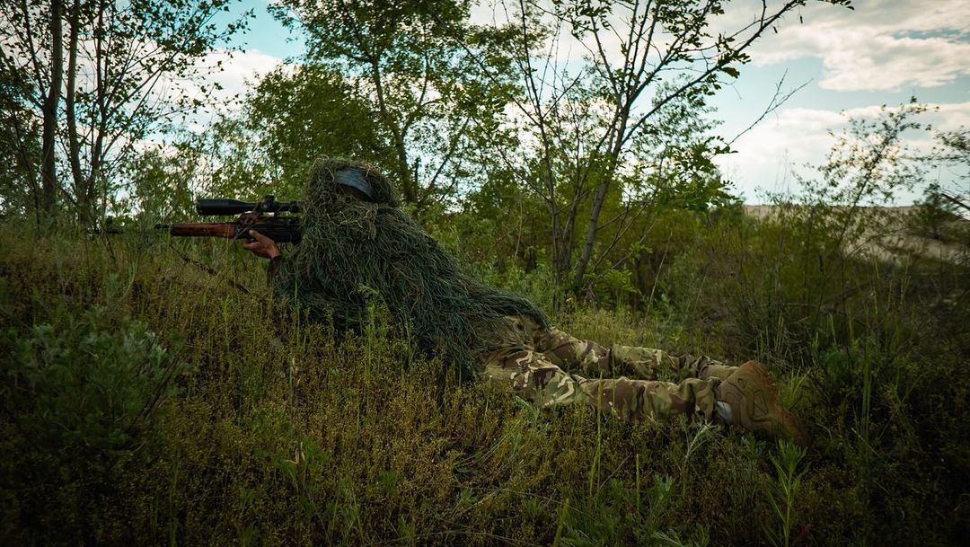 «Героический военкор» Евгений Петров не простил бы депутату «выкрутасов» с вымышленными боями