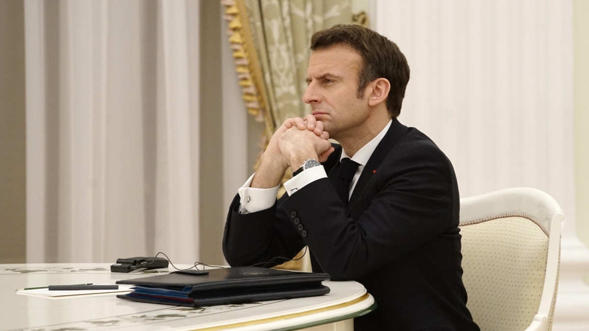 Посол России Мешков заявил, что объявление импичмента Макрону маловероятно приведет к результату