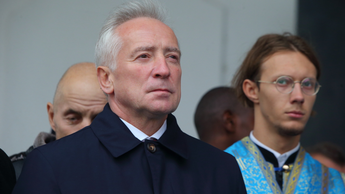 Губернатор Владимир Мазур принял участие в Крестном ходе с Казанской иконой Божией матери