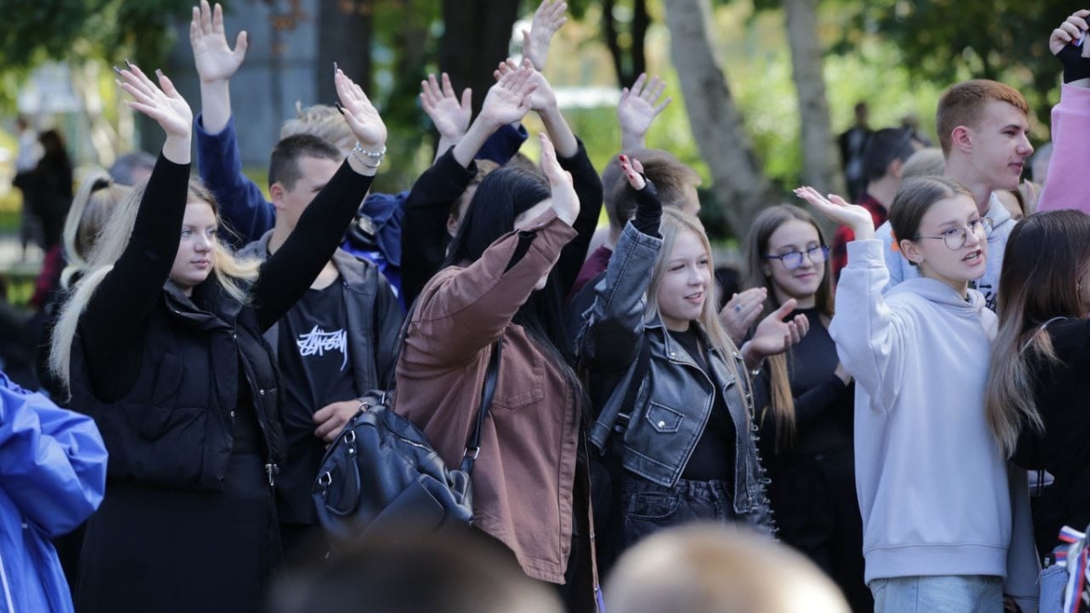 Патриотический концерт состоялся в Южно-Сахалинске в честь годовщины присоединения Донбасса к России