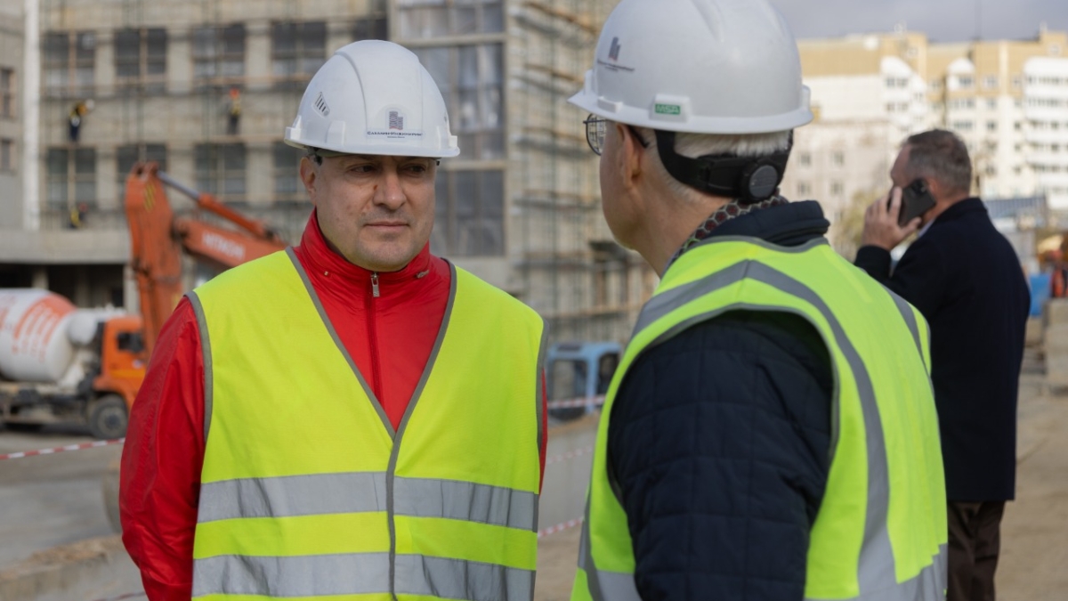 Современная школа в Южно-Сахалинске примет первых первых учеников в 2025 году