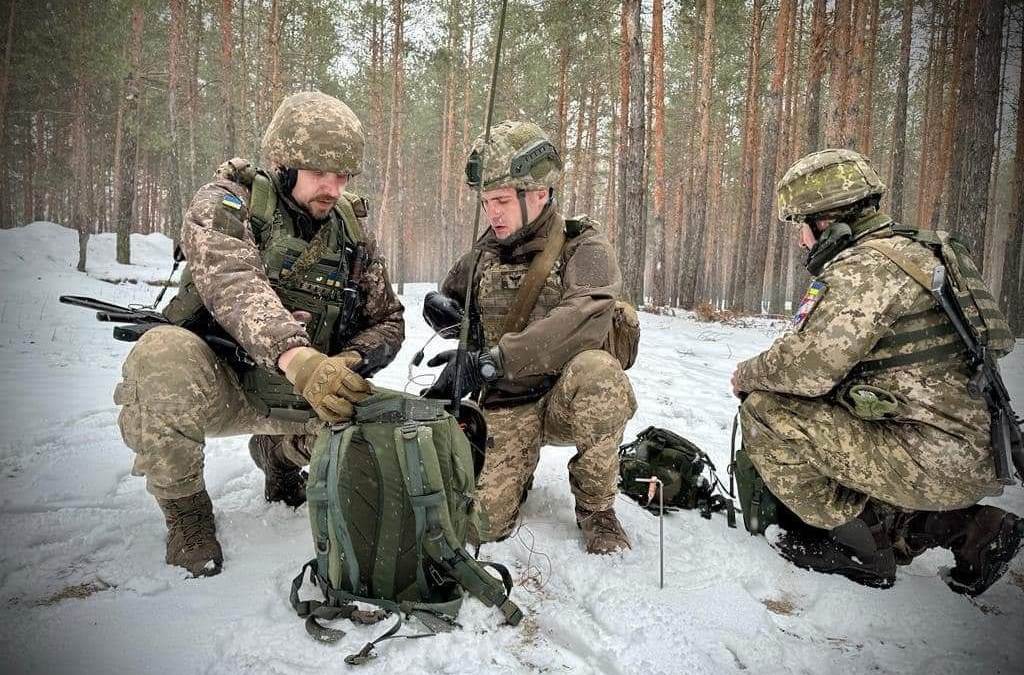 Солдаты ВСУ оказались в окружении на территории Курской области в районе Ольговской рощи Официальный сайт Минобороны Украины www.mil.gov.ua