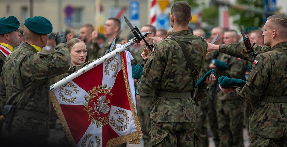 Туск: Варшава не планирует вводить войска на Украину