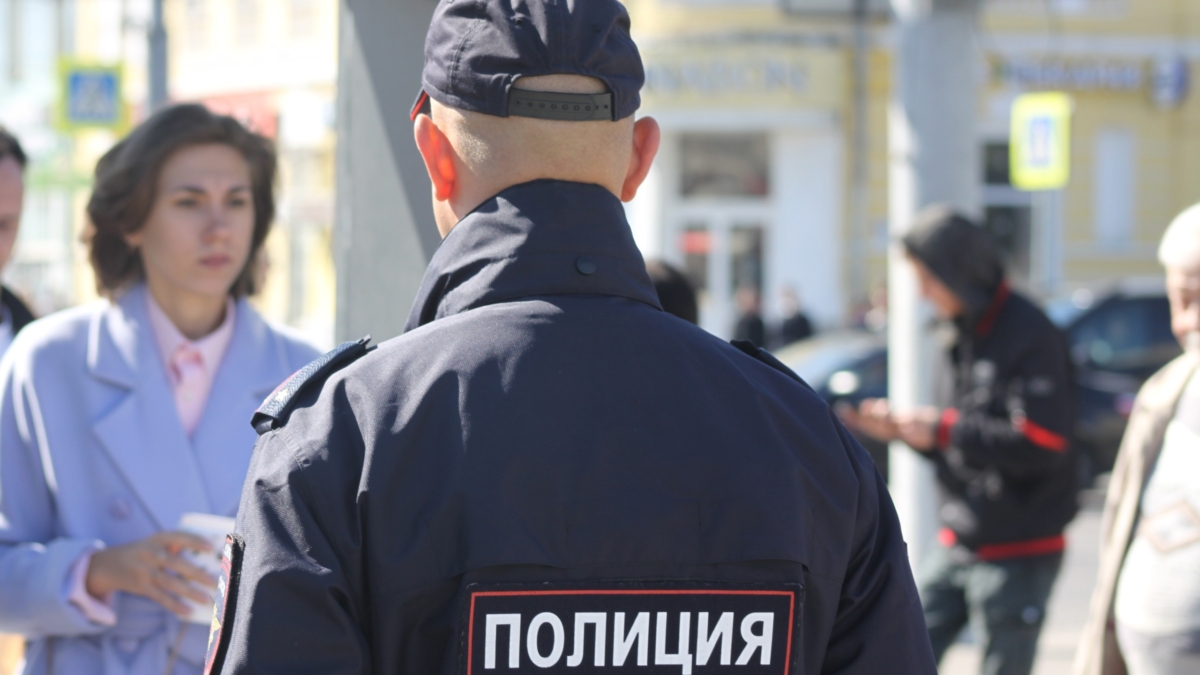В Санкт-Петербурге в ТРЦ найден младенец с запиской, в которой просили позаботиться о нем