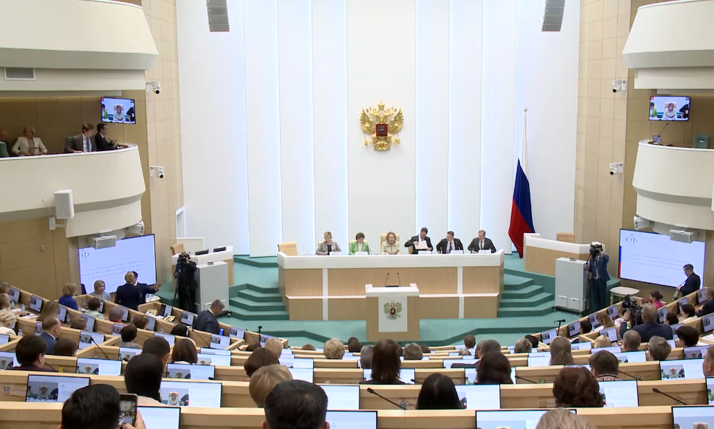 Социальный технолог считает, что в России кризис управления
