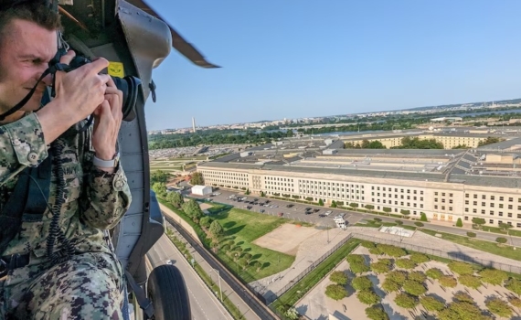США продолжат милитаризацию для противостояния глобальным вызовам