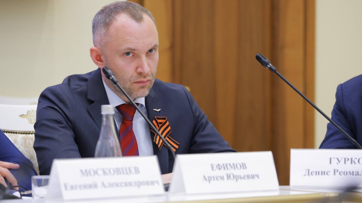 Подготовку к 9 Мая, капремонт школ, вывоз мусора обсудили на оперативном совещании в областном Правительстве