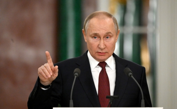 Благодаря Путину у российских политиков исчез комплекс неполноценности, заявил эксперт