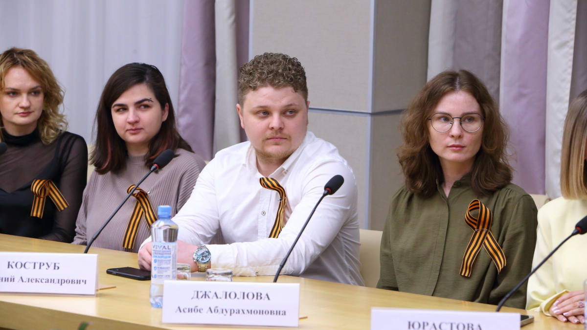 Губернатор Владимир Мазур напутствовал врачей 25-й юбилейной «Плавучей поликлиники»
