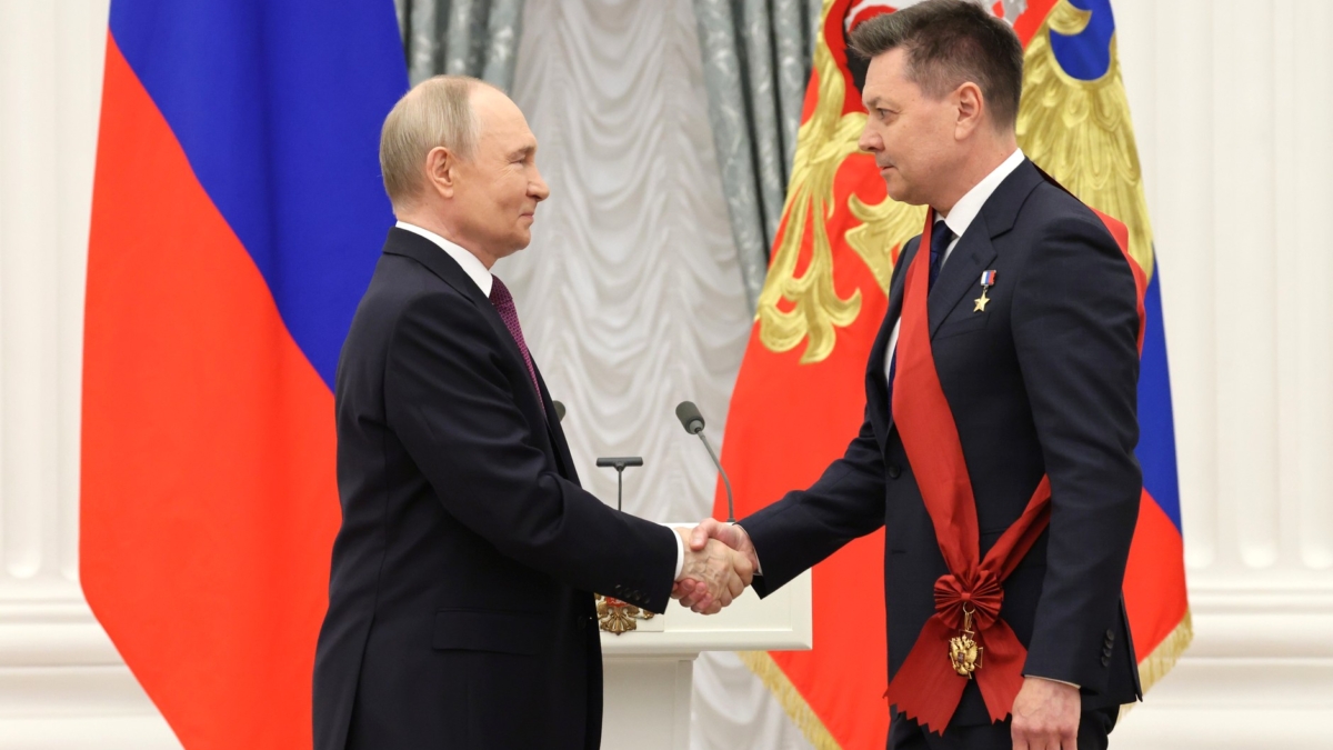 Самарский Губернатор поздравил Олега Кононенко с награждением орденом «За заслуги перед Отечеством» І степени