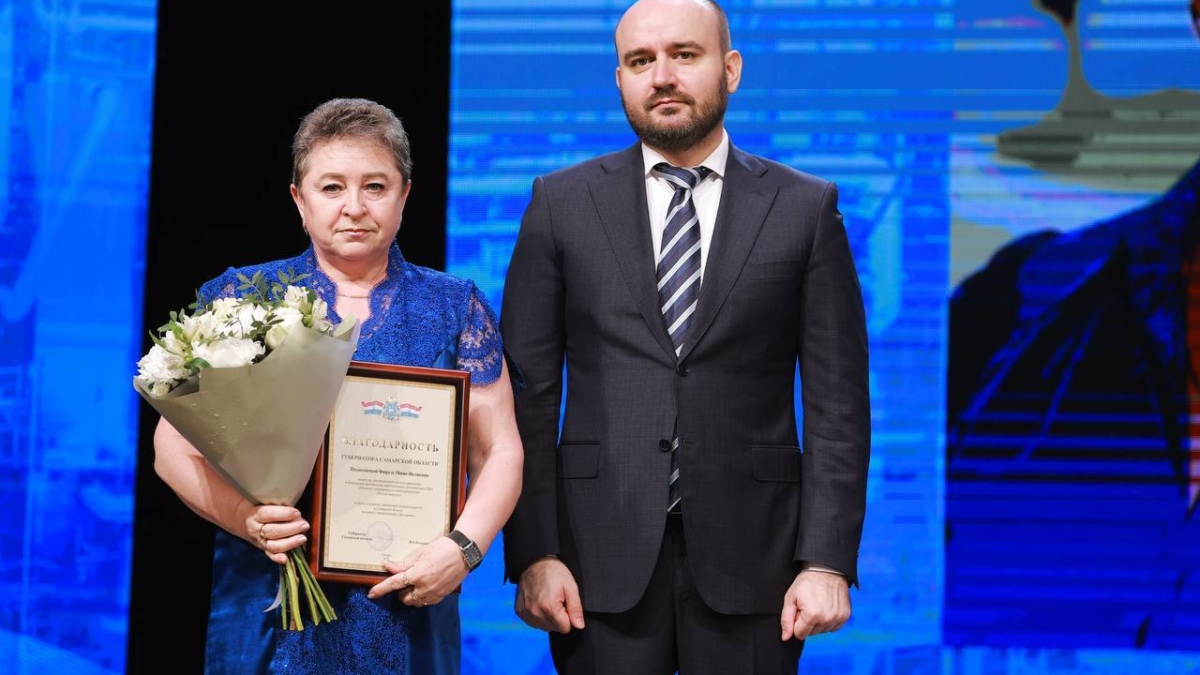 Губернатор Вячеслав Федорищев и замглавы Минпромторга Роман Чекушов поздравили с Днем химика работников отрасли