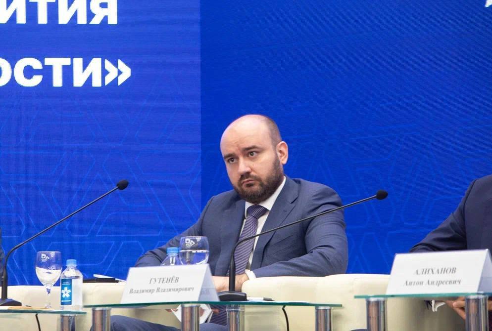 Вячеслав Федорищев принял участие в международной выставке «Металлообработка-2025»