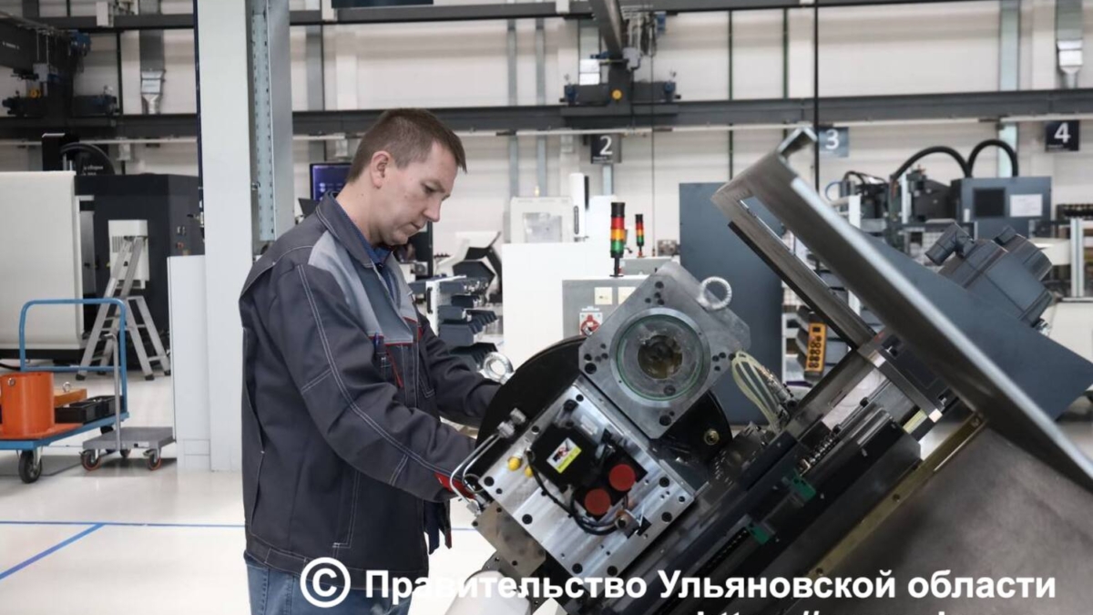 Антон Алиханов высоко оценил опыт Ульяновской области по развитию промкооперации
