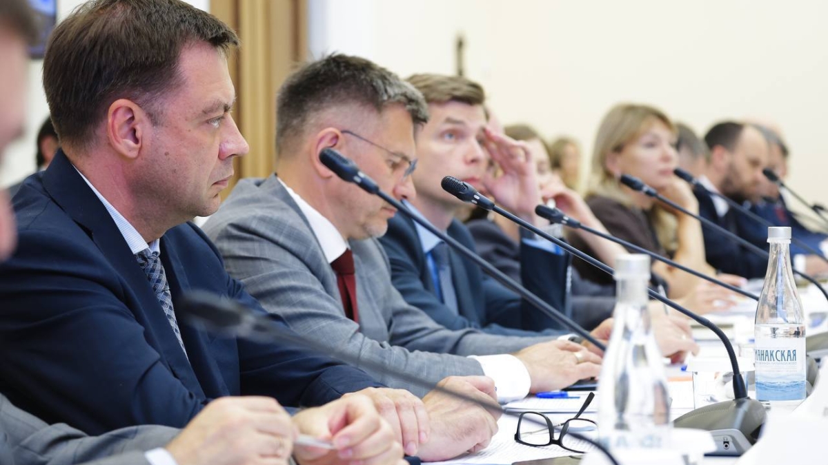 Самарский губернатор ввел новый формат работы правительства с муниципалитетами
