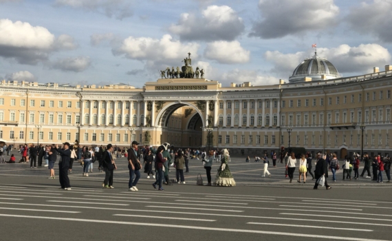 Парламентские предложения о запрете ввоза семей гастарбайтеров выдвинули ЛДПР и СРПЗП