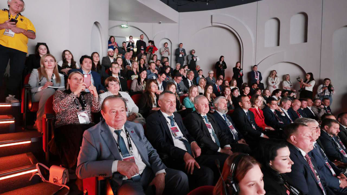 Показатели обеспеченности медкадрами в Туле достигнуты - Губернатор Миляев выделил приоритеты