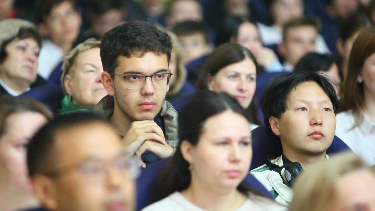Губернатор Владимир Мазур открыл в Томске федеральный этап конкурса «Лучший по профессии»