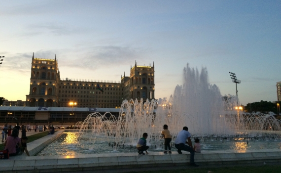 Баранчик призвал активнее защищать граждан РФ за границей