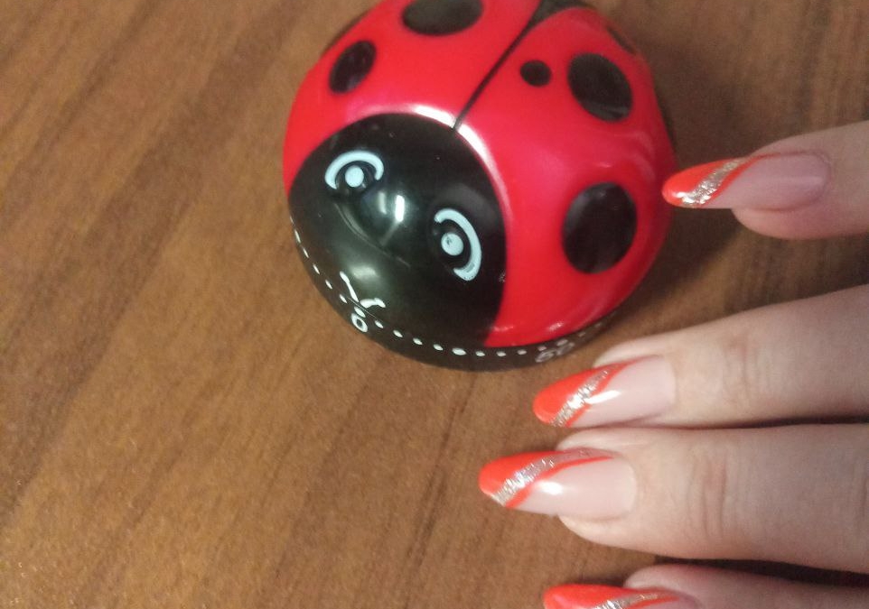 Огненная Лошадь не любит скромных: 4 оттенка, которые должны быть на ваших ногтях в 2026 году ИА SM.News