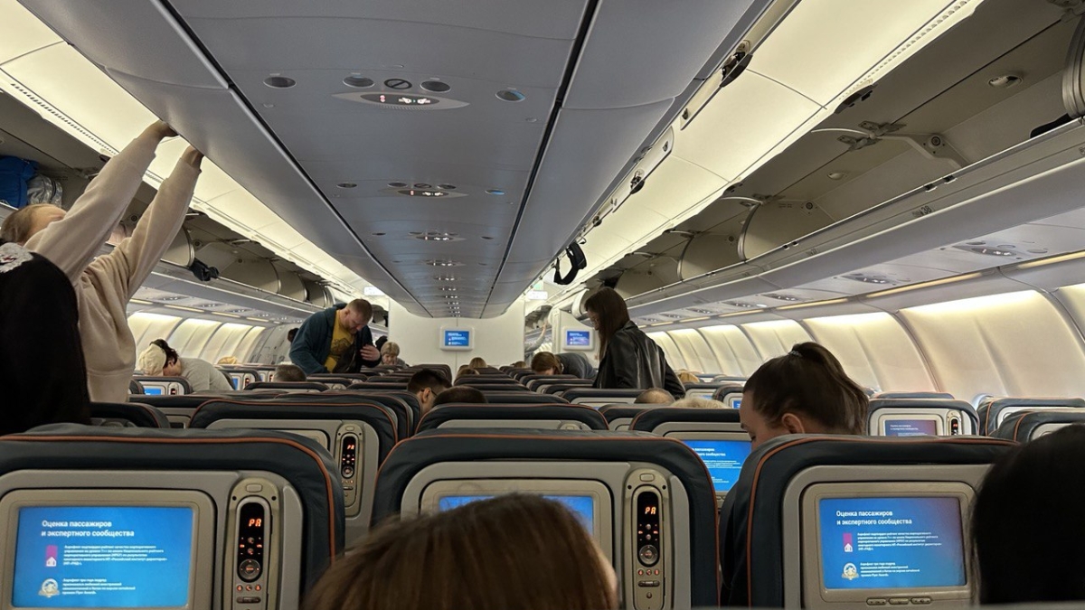 Парфюм — мина замедленного действия: почему пассажиры рискуют лишиться любимых ароматов на таможне редакции