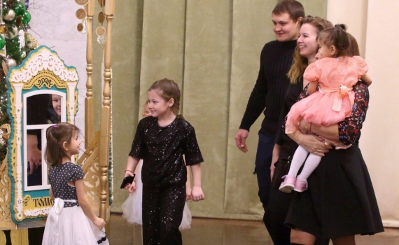 Томский губернатор: молодые многодетные семьи региона будут получать новую выплату