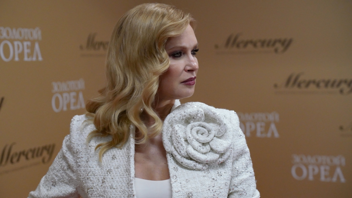 Зима без нюда: 5 оттенков помады, которые заменят скучный беж – советы визажистов Светлана Мулыкина