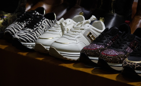 Гардеробная в 2 кв. м: как я уместила в мини-квартире без перепланировки Гардеробная в 2 кв. м: как я уместила в мини-квартире без перепланировки