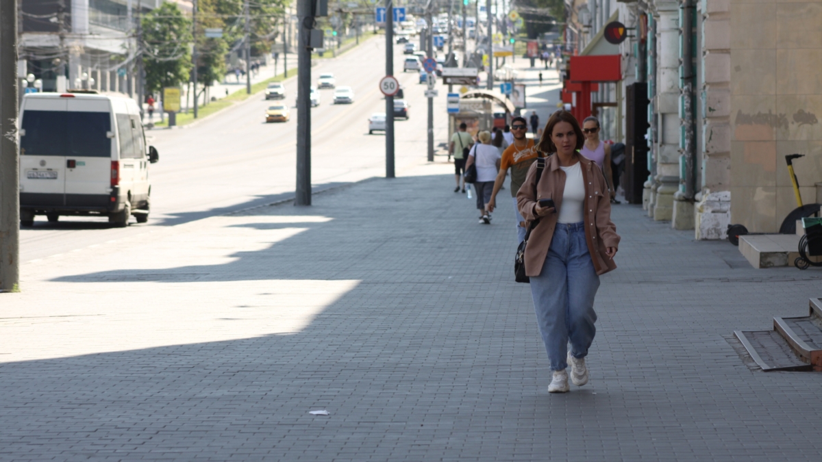 Почему джинсы сидят неидеально: для фигуры яблоко и песочные часы — нужен разный крой. Гид по схемам ИА SM-News