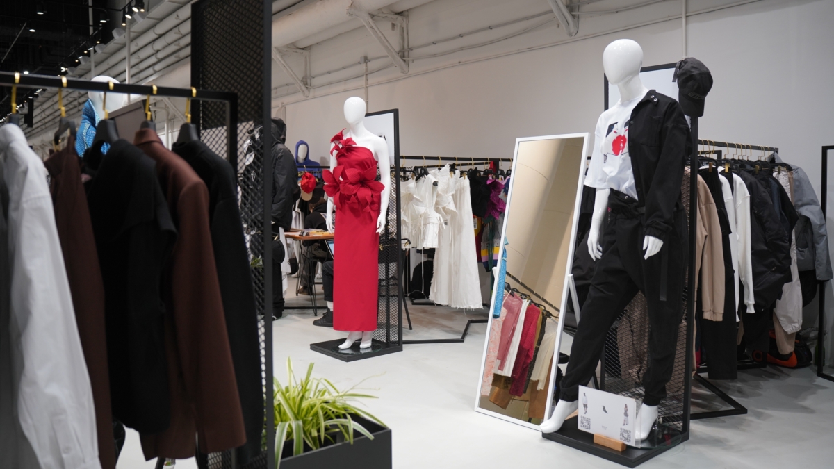 Новогодний образ как талисман: цвета и символы удачи на 2026 год – советы стилистов и астрологов Светлана Мулыкина