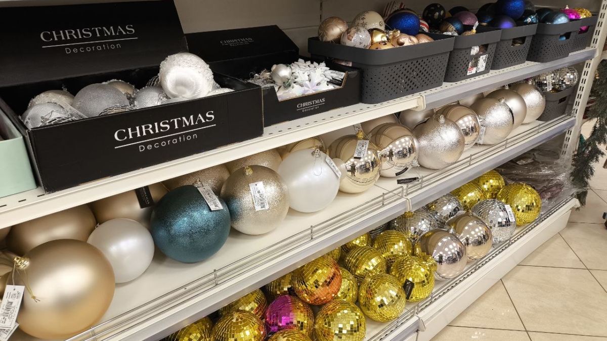 Как угодить Огненной Лошади: три главных оттенка декора для елки, которые принесут энергию и удачу ИА SM.News