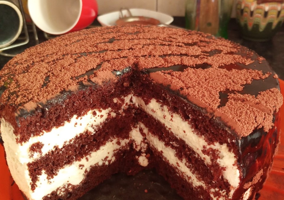 Объедение, а не торт: нежный шоколадный десерт, который тает во рту — готовится без весов ИА SM.News