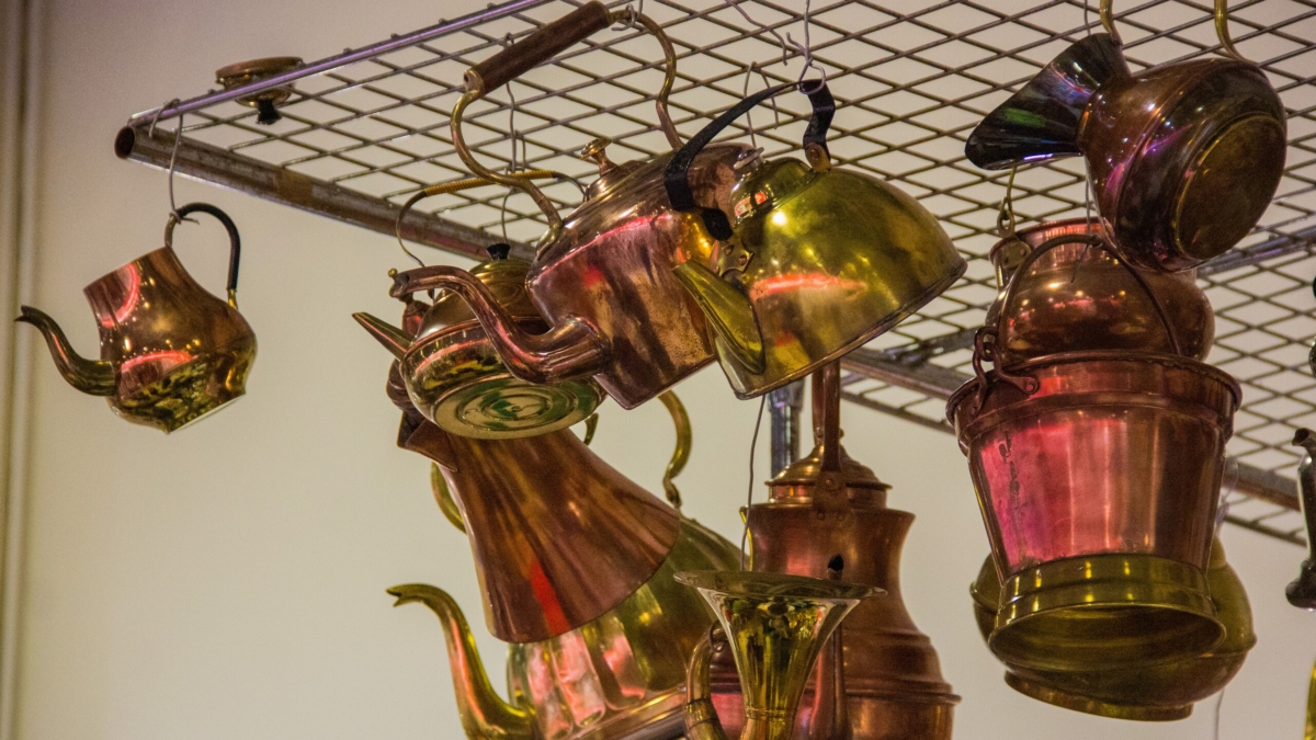 Прощайте, дорогие средства: столетняя накипь отвалится сама, если бросить в чайник этот овощ ИА SM-News