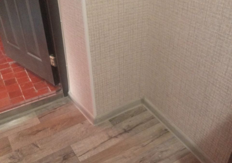 Скрывает неровности, греет ноги, гасит шум — линолеум, о котором молчат дизайнеры ИА SM.News