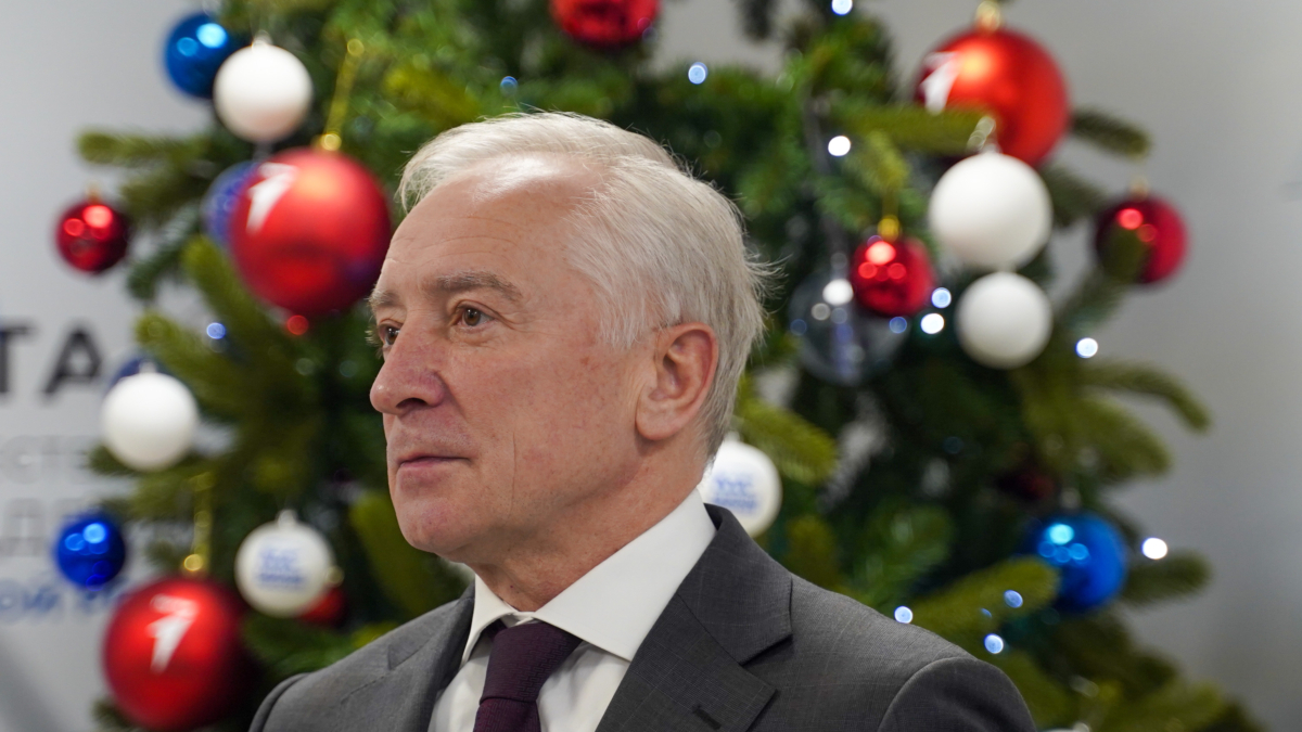 Губернатор Владимир Мазур исполнит новогодние мечты томских участников «Елки желаний»