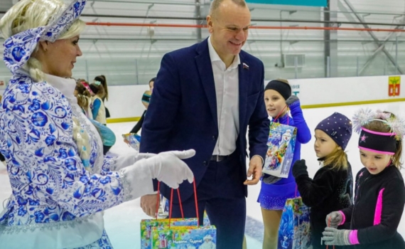 Новогодняя социальная программа «Щекиноазота»