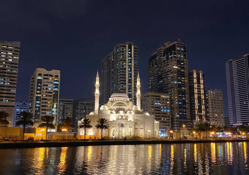 Можно ли в бикини гулять по Дубаю: что разрешено туристам — а где ждут строгости ИА SM-News