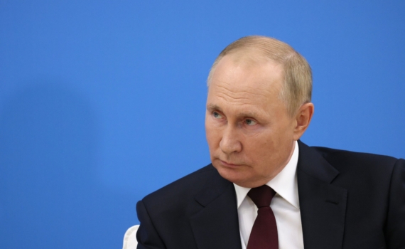 Путин: Недопустимо уменьшение соцподдержки при росте доходов семей с детьми Путин: Недопустимо уменьшение соцподдержки при росте доходов семей с детьми