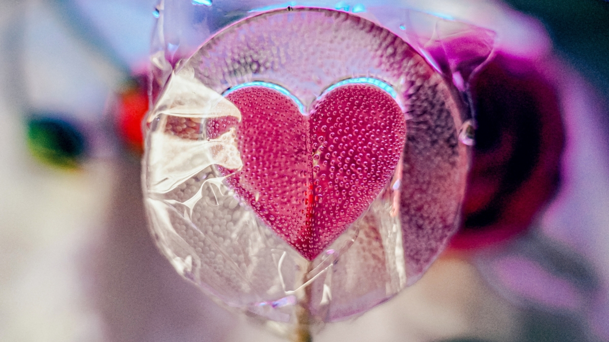 Гороскоп любви и отношений на 2-4 января 2026: как избежать ссор и укрепить связь по знакам Зодиака ИА SM-News