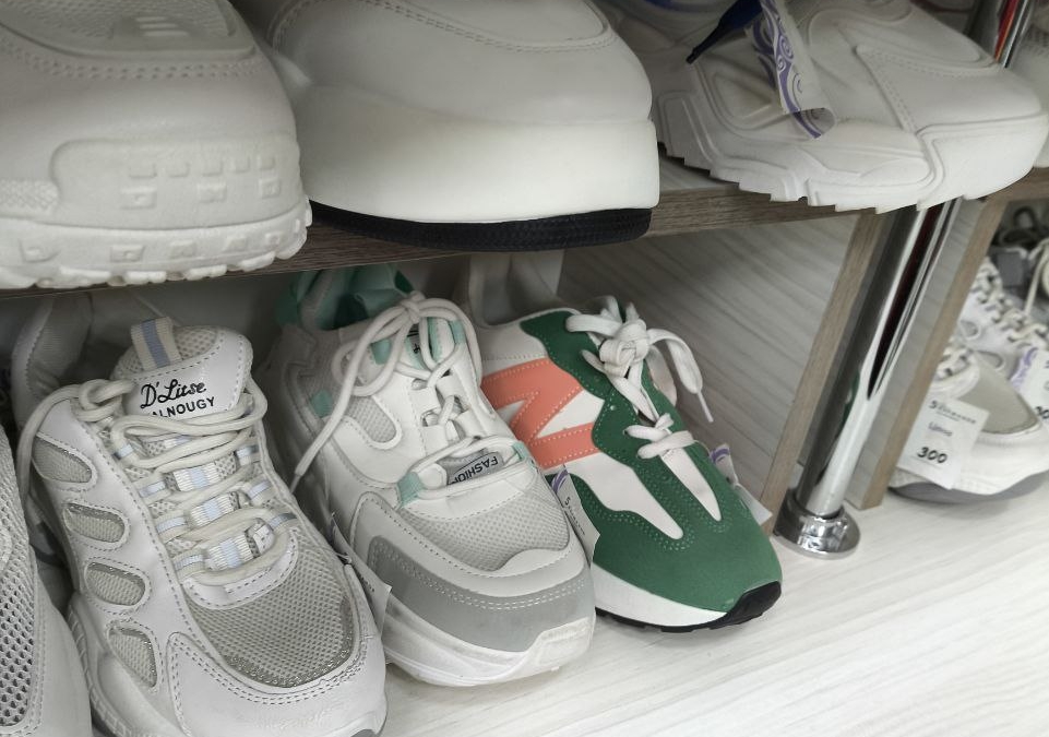 Бум кроссовок завершился — под удар попадает Adidas: конец эпохи или спад бума ИА SM-News