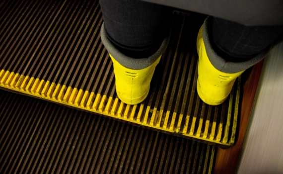 Урбанист Зотов: Новые петербургские станции метро неудобны для инвалидов Урбанист Зотов: Новые петербургские станции метро неудобны для инвалидов