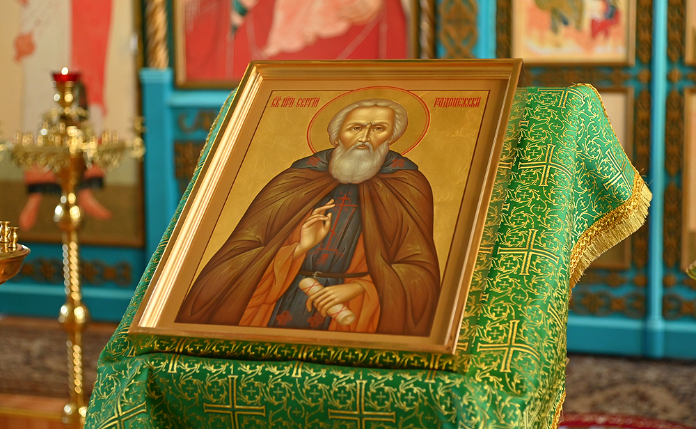 Живов: На образе преподобного Сергия построена наша Церковь, а его служение необходимо экранизировать Сайт Свято-Успенского кафедрального собора
Трифонова мужского монастыря г. Кирова