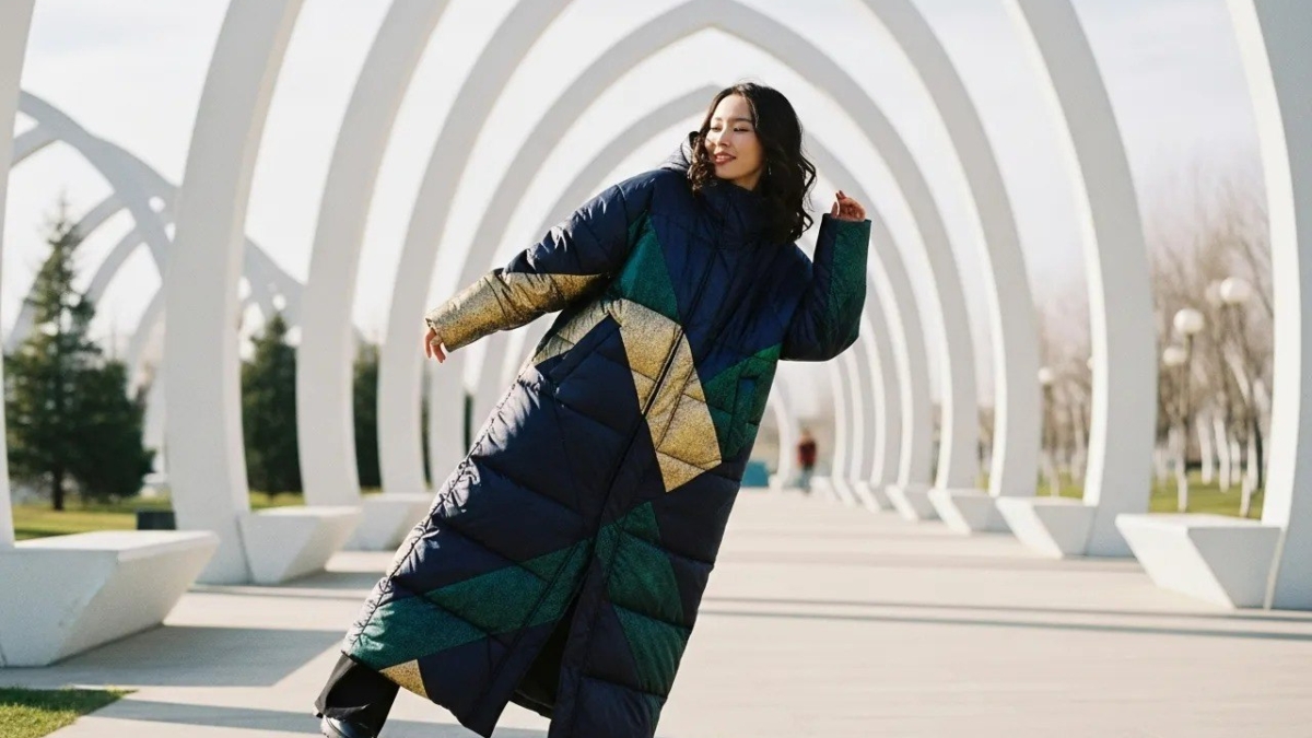 Вам кажется, что пуховик делает из вас капусту? Стилисты назвали главные ошибки: длина и не только Generated by Chad AI (Imagen 4)