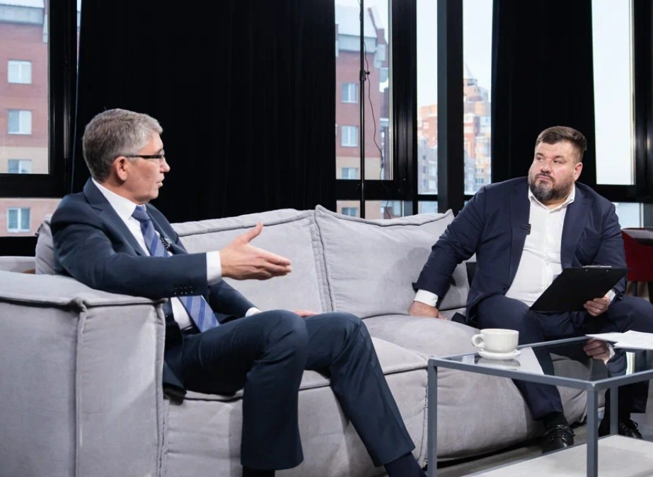 Дмитрий Миляев откровенно рассказал о себе, политике и общественно-важном медиаменеджеру Илье Степанову ИА SM.News