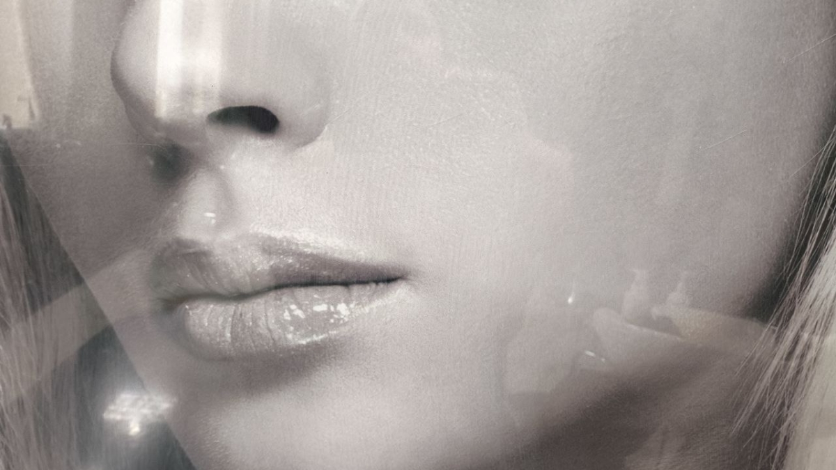 Матовая помада уходит в прошлое: что теперь наносят на губы — сияющие, живые и ухоженные ИА SM.News