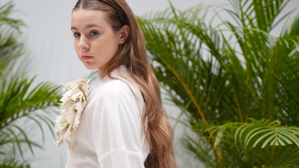 Блузка с запахом: готовимся к весне и покупаем шифон — вот трендовые модели сезона весна-лето 2026 Светлана Мулыкина