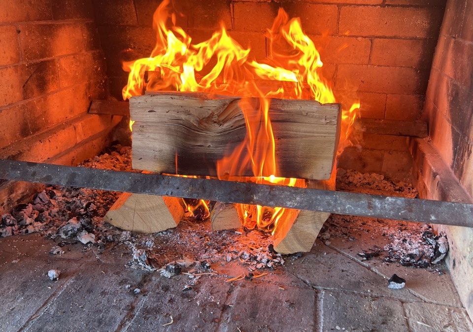 Тепло без дыма и копоти: идеальные дрова для уютного вечера — разбираемся, что класть в печь ООО «СДК»