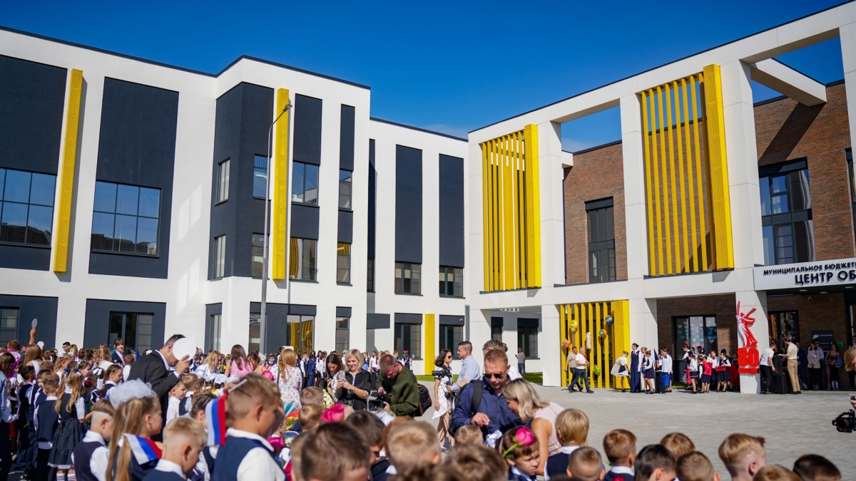 Принять все меры! Миляев потребовал усилить охрану школ и контроль за Светлана Мулыкина