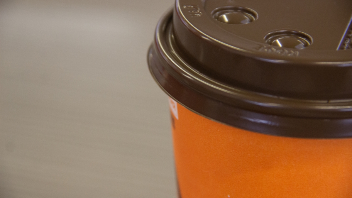 Стоп-сигнал для кофе: раскрываем миф о бодрящем напитке, который любят водители — провоцирует аварии ИА SM-News